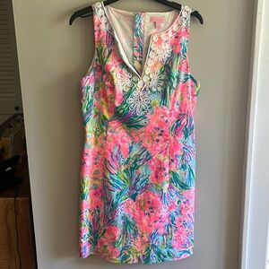 Gently used sleeveless Lily shift- perfect summer dress!